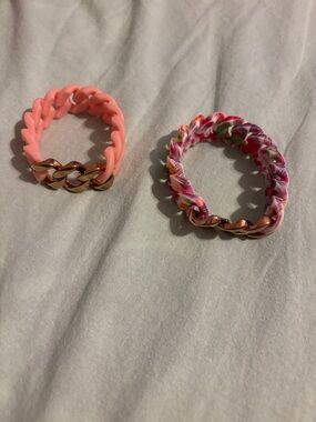 Floral Resin and Gold Chain Link Bracelet